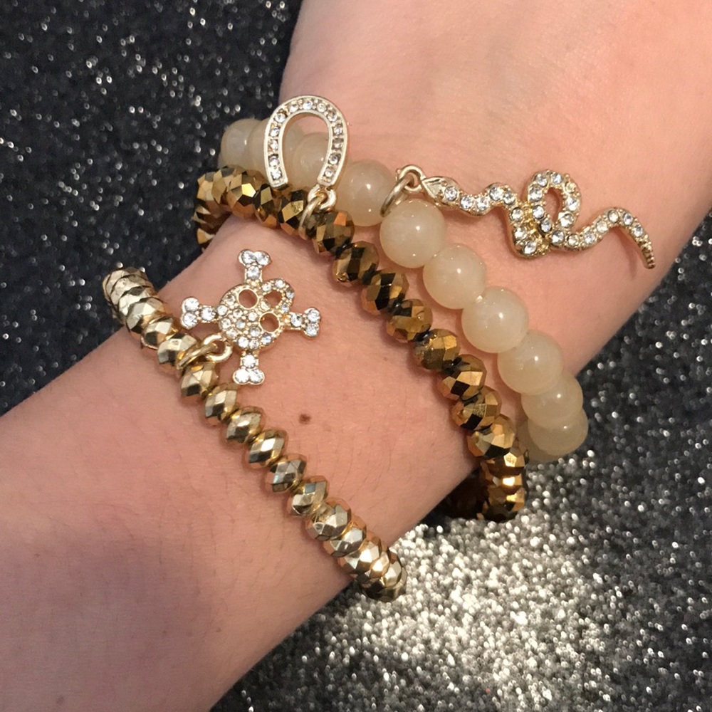 🛍Stretch 3 charm bracelets